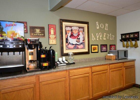 Super 8 By Wyndham Grand Island Hotel Екстериор снимка