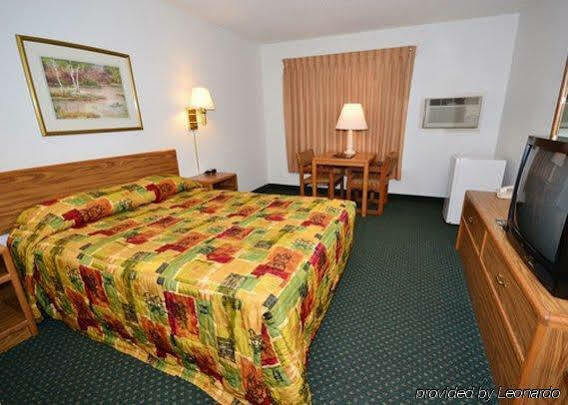 Super 8 By Wyndham Grand Island Hotel Екстериор снимка