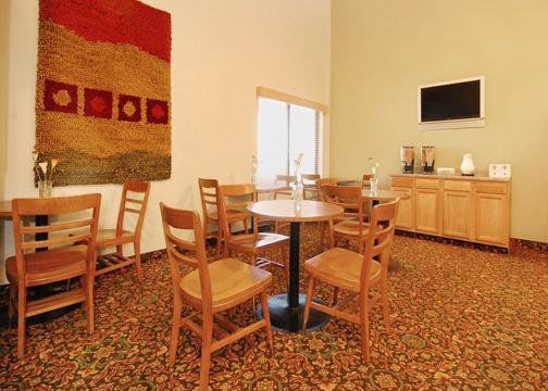 Super 8 By Wyndham Grand Island Hotel Ресторант снимка